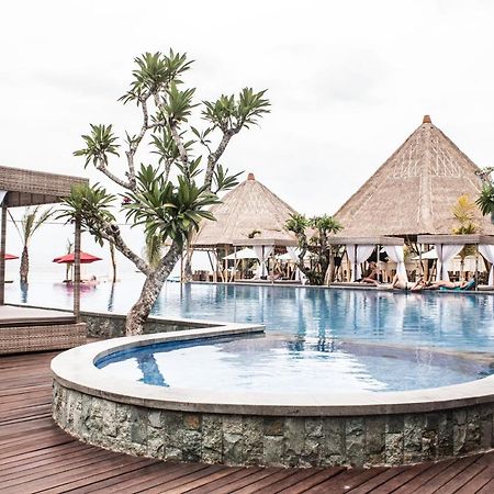 Maruti Beach Club Toyapakeh Bagian luar foto
